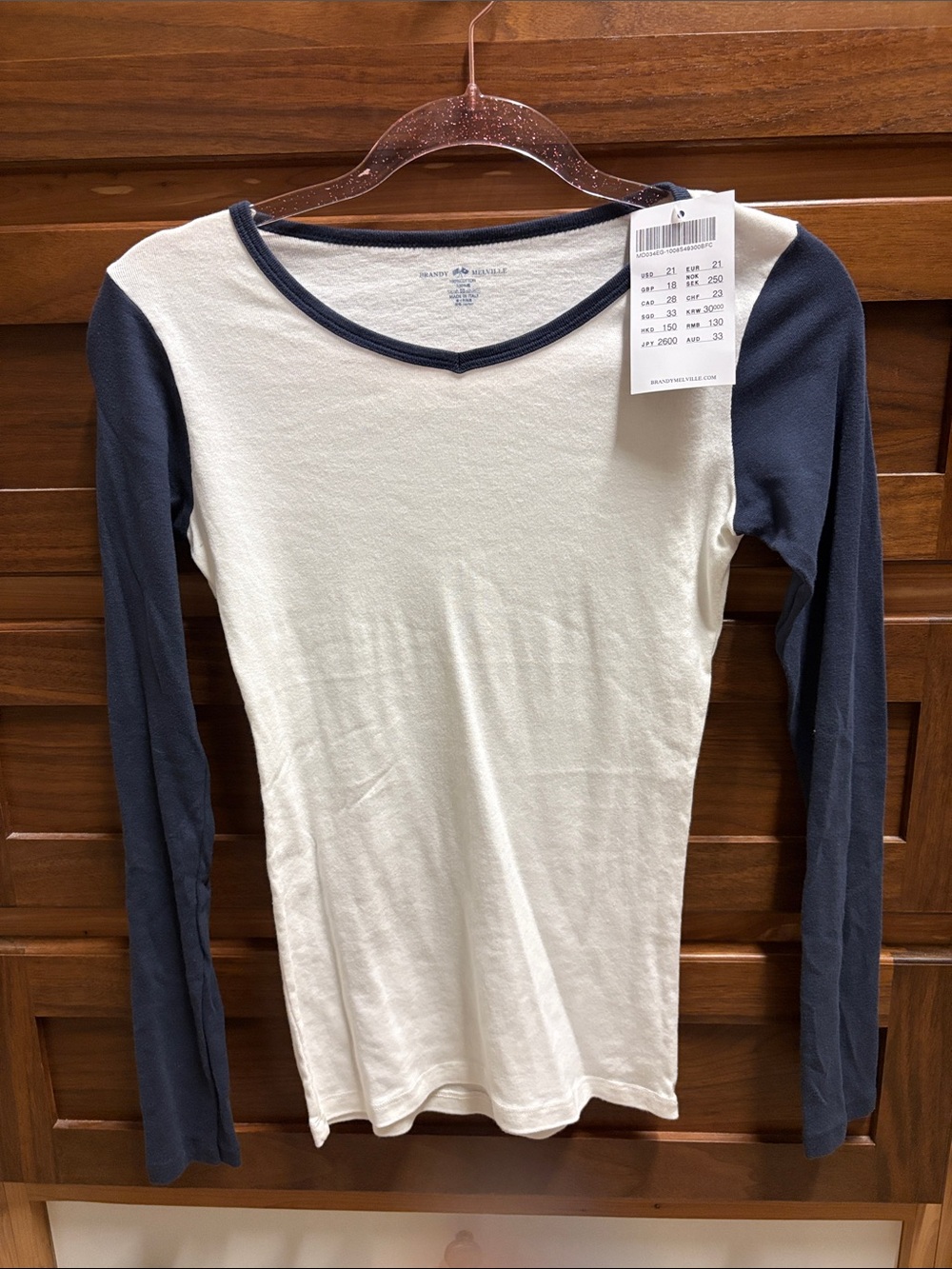 Brandy Melville NWT Long-Sleeve Two-Tone Crewneck Top - Navy & Cream